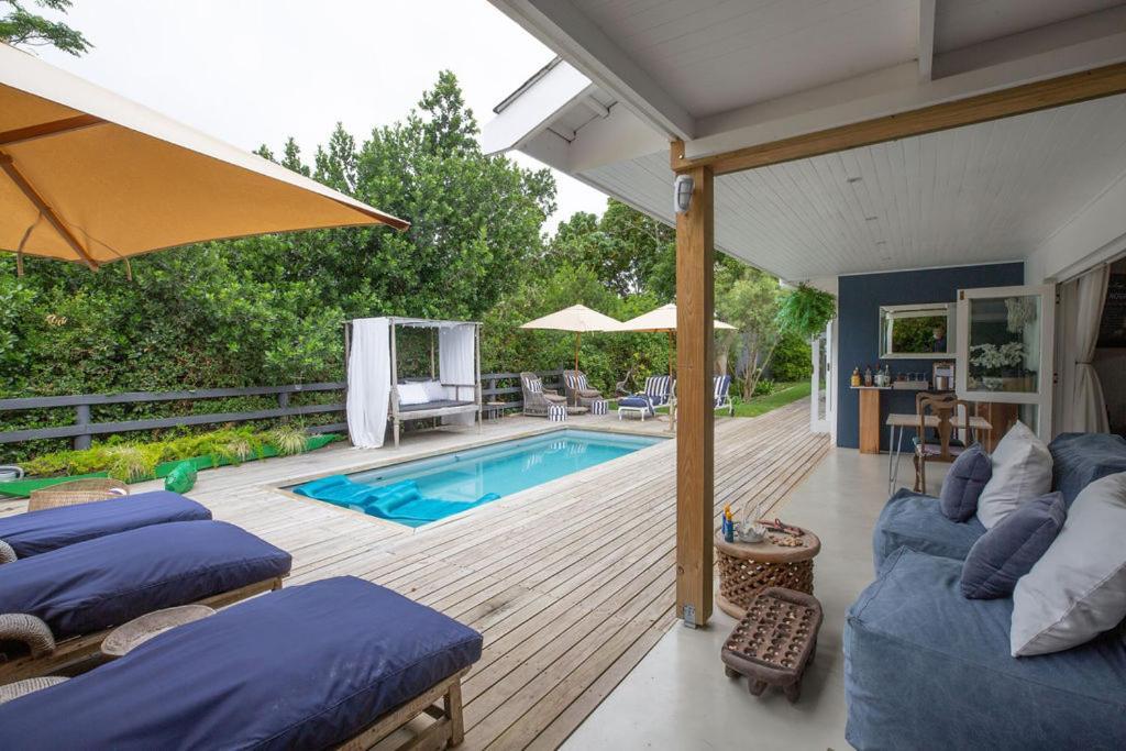 Long Story Guest House Plettenbergbaai Buitenkant foto